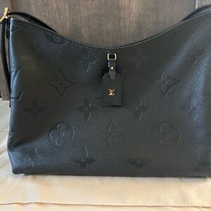 Louis Vuitton Carryall MM